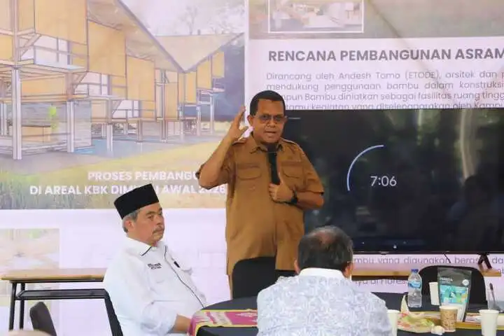Gubernu NTT di High Level Round Table Belajar Lintas Sektor untuk Ekonomi Restoratif di Kampus Bambu Komodo, Labuan Bajo,