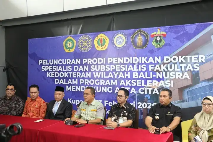 Gubernur NTT, Emanuel Melkiades Laka Lena melaunching Prodi PPDS dan Subspesialis di Undana Kupang, Jumat (13/2/2026)