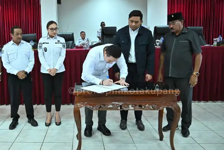 DPRD Sahkan Pertanggungjawaban APBD Kota Kupang 2025