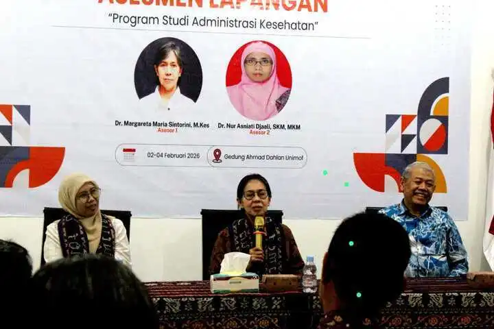 Tim Asesor LAM-PTKes melakukan asesmen hari pertama di Unimof, Senin (2/2/2026)