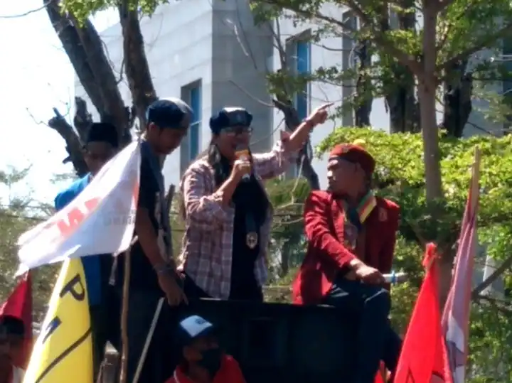 demo di dprd ntt
