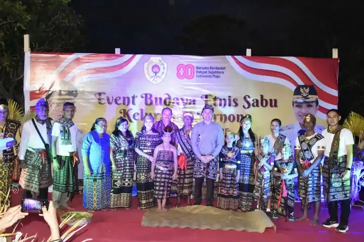festival budaya sabu di kelurahan airnona