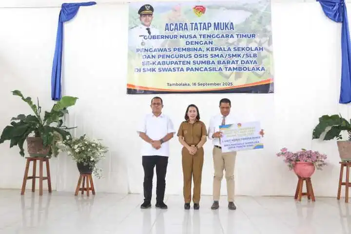 gubernur melki di smas pancasila tambolaka