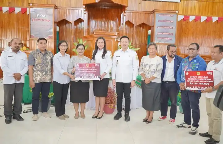 hampir rp100 juta untuk Klasis Kota Kupang dan GMIT Talitakumi Pasir Panjang