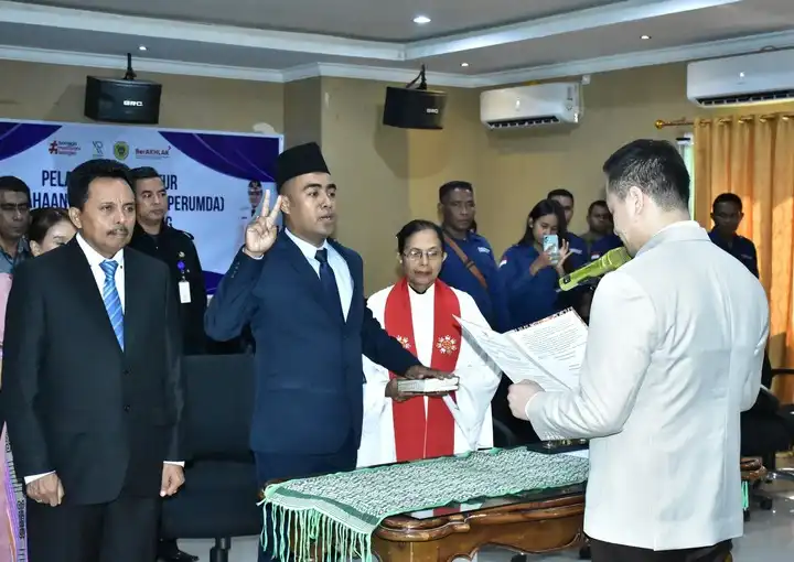 lantik ganda tallo jadi perumda pasar kota kupang