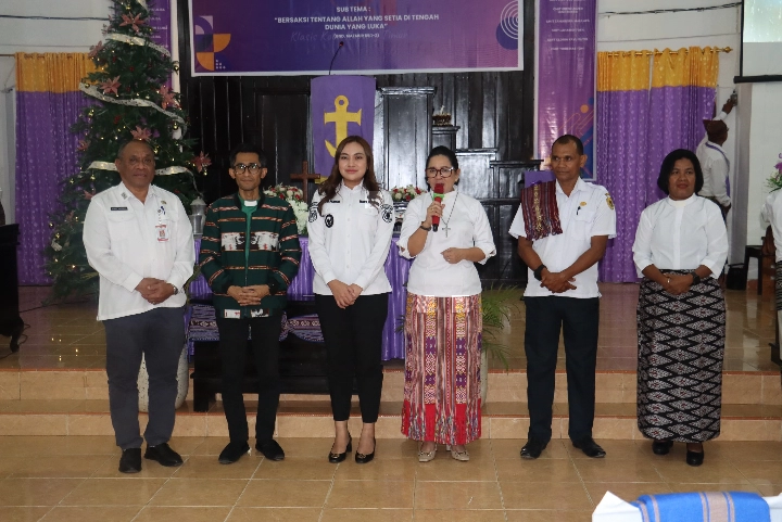 pembukaan Sidang Klasis Kota Kupang Timur ke-8 yang berlangsung di GMIT Imanuel Kolhua
