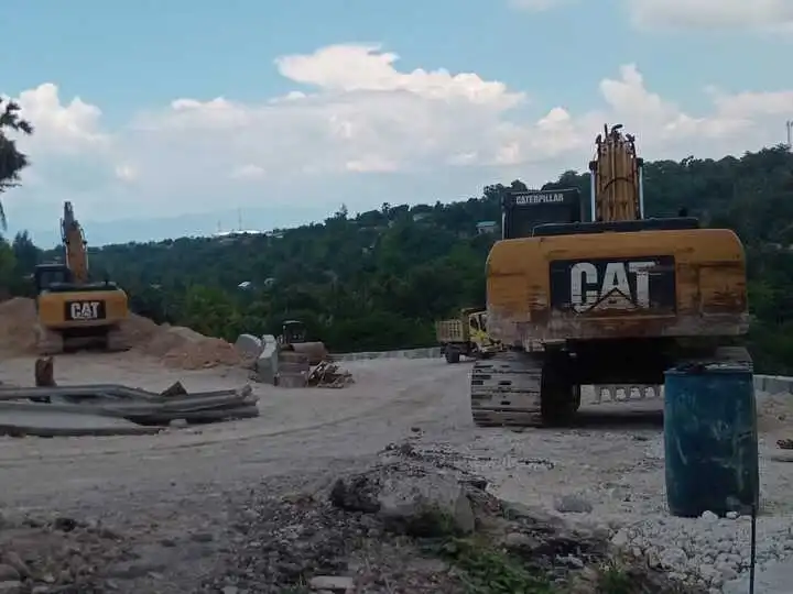 pengerjaan jalan taebenu, kota kupang
