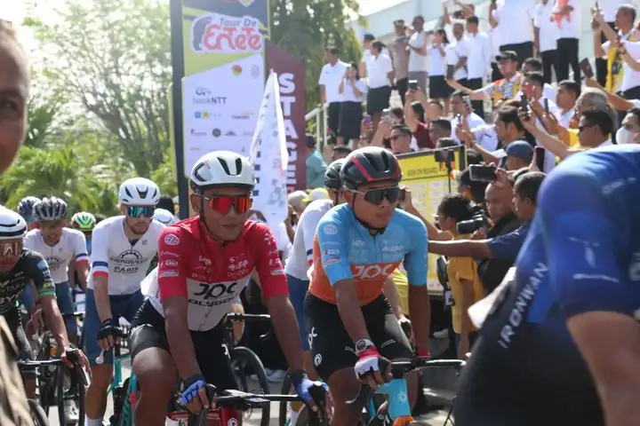 Inilah peserta Tour de EnTeTe 2025 dengan titik start dari halaman Kantor Gubernur NTT, Rabu (10/9/2025)