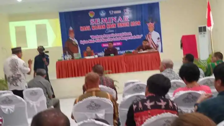seminar kain tenun alor