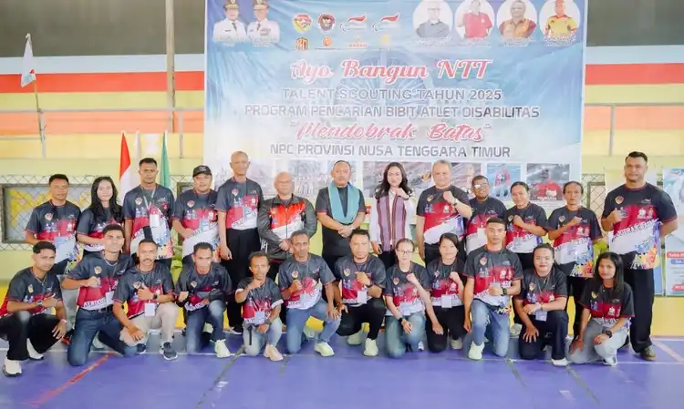 walkot bersama pengurus npc saat cari atlet disabilitas di Kupang