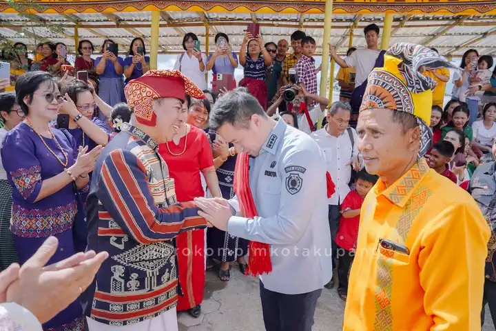 walkot hadiri ibadah syukur Gereja Toraja Jemaat Kupang