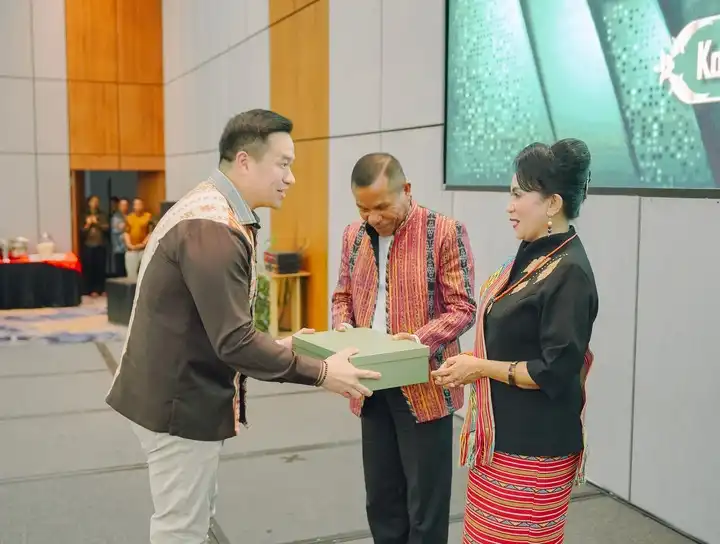 walkot kupang bersama danrem wirasakti kupang Kolonel Inf. Hendro Cahyono