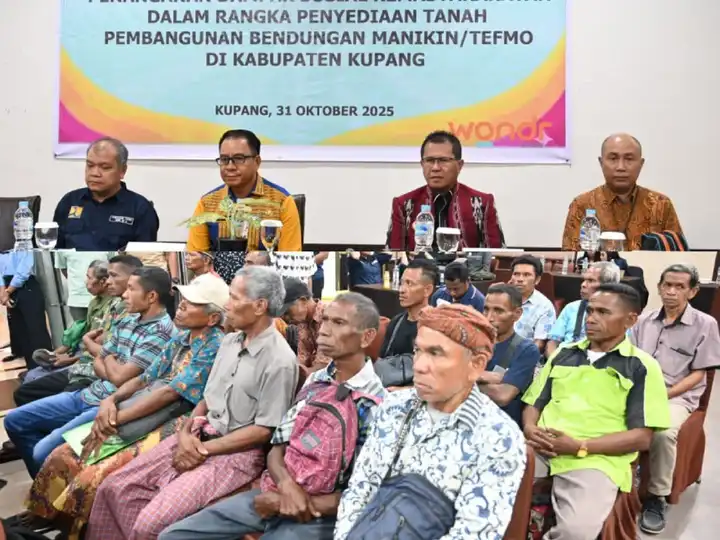 warga terima biaya ganti rugi bendungan manikin